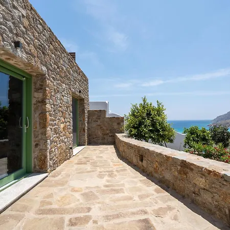 Hermes Mykonos * Kalafatis